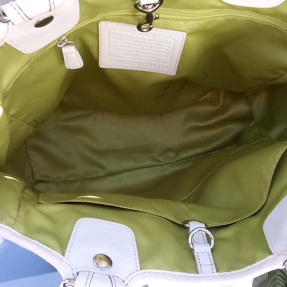 Coach F14724 Limited Edition Signature Bleecker Daisy Tote Bag Purse - Picture 9 of 11